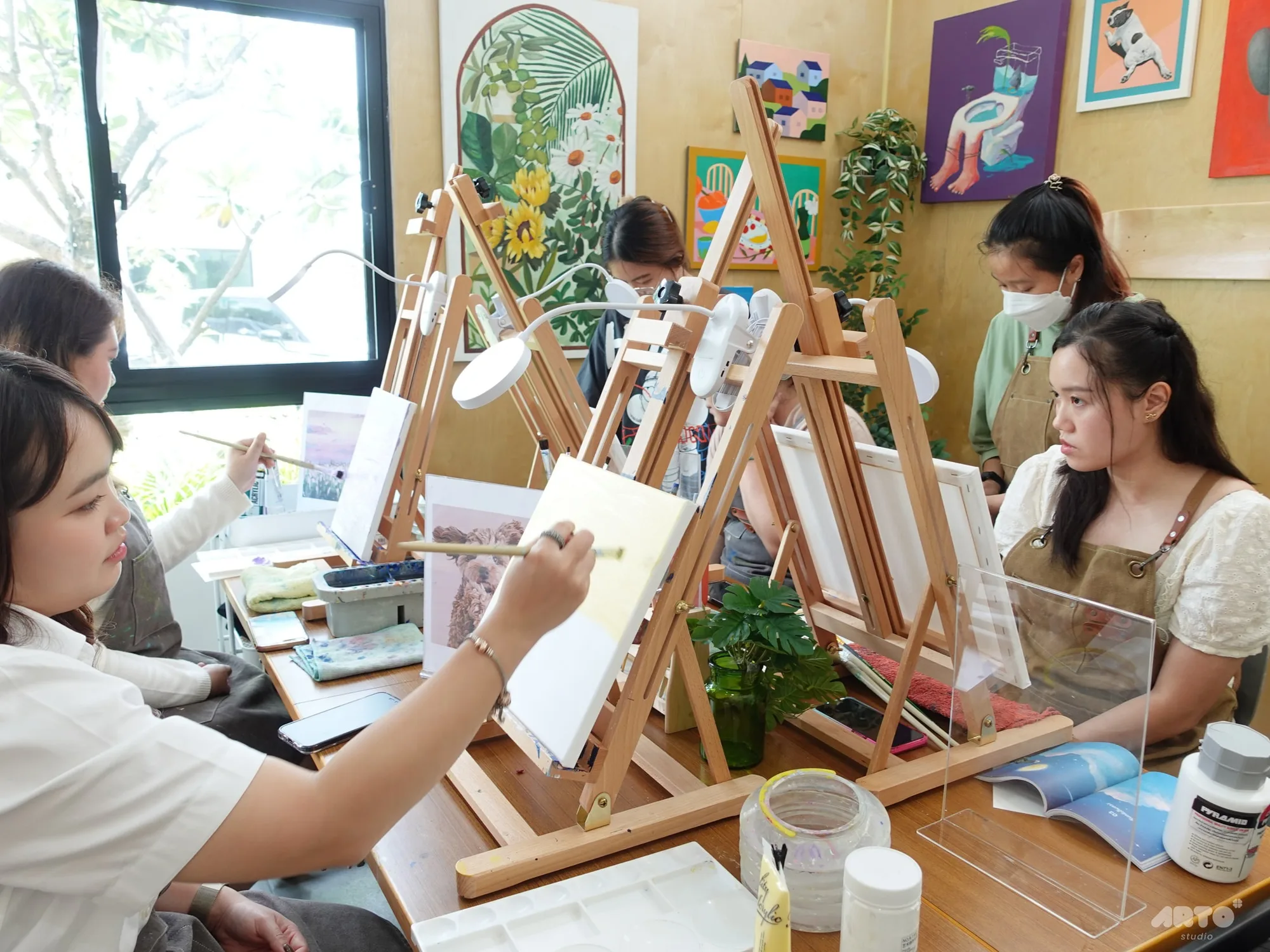 บรรยากาศคลาสริมหน้าต่าง