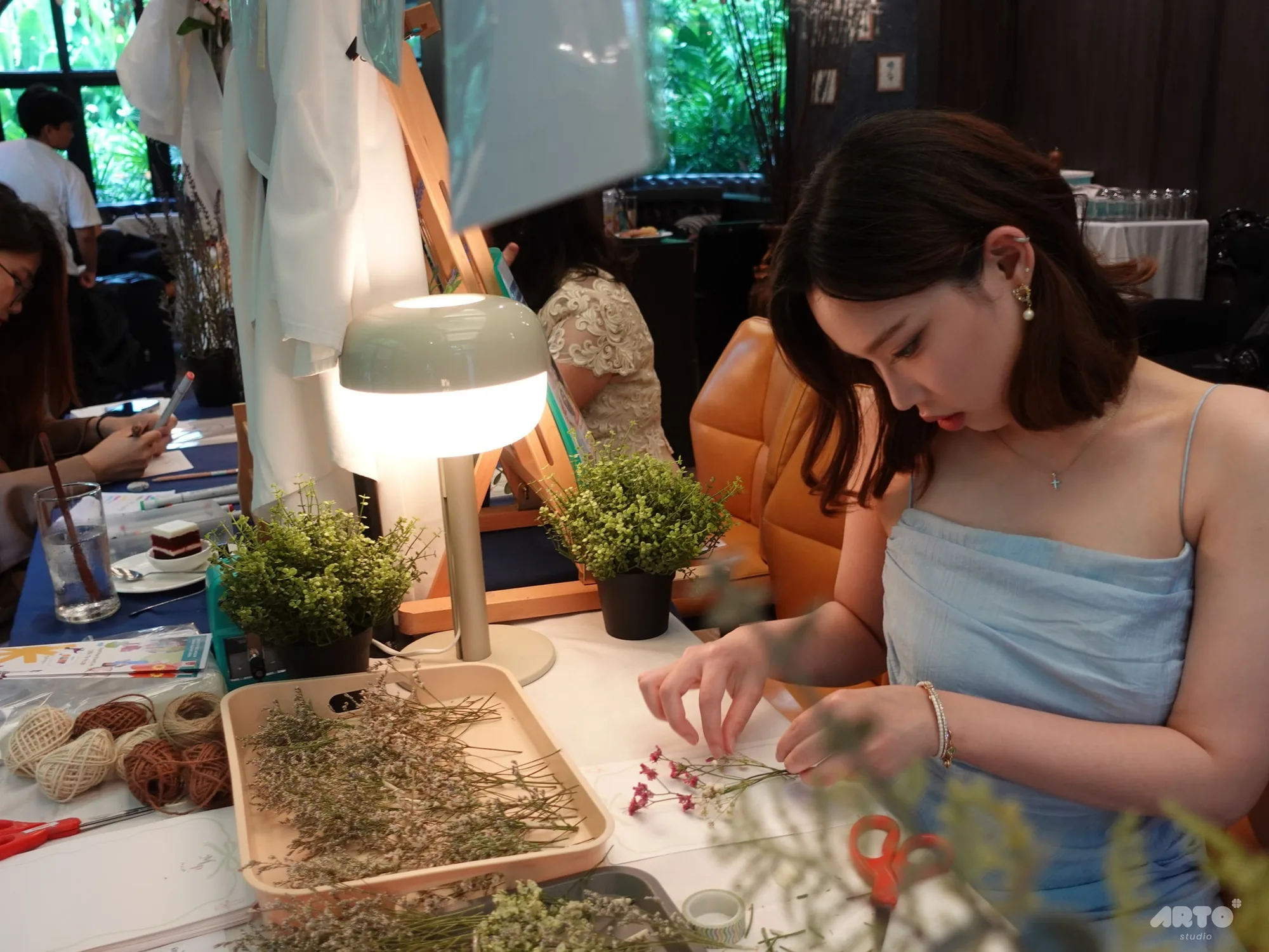 แขกได้ลงมือทำและหิ้วกลับบ้าน
